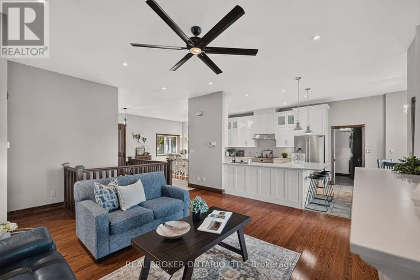 9161 Wellington Road 5 — photo 12 of 40