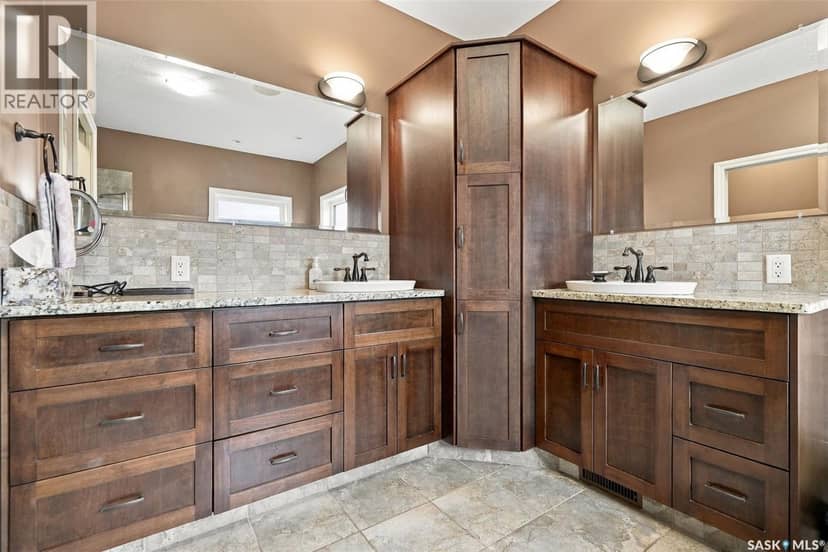 212 Edgewood Drive — photo 24 of 40