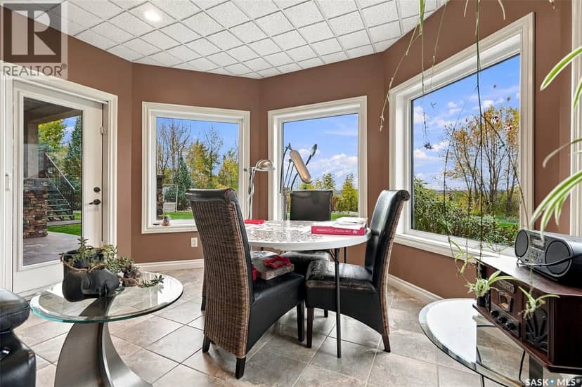 212 Edgewood Drive — photo 33 of 40