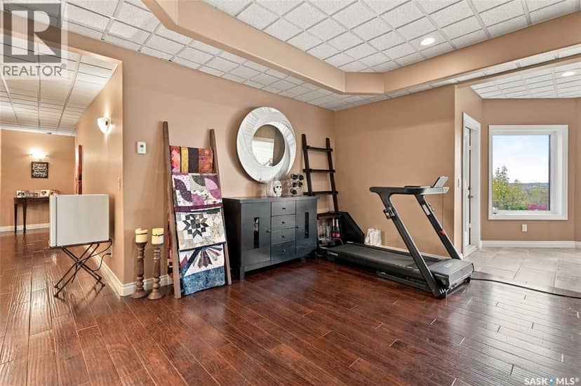 212 Edgewood Drive — photo 34 of 40