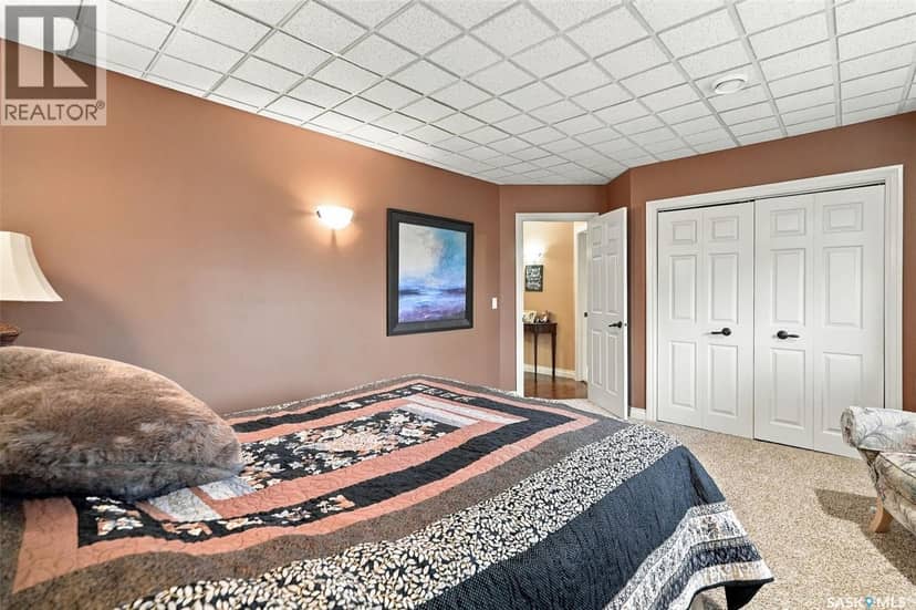 212 Edgewood Drive — photo 37 of 40