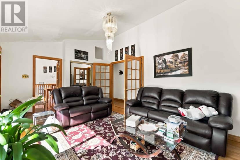 2173 Carnegie Street, Ottawa, photo 3