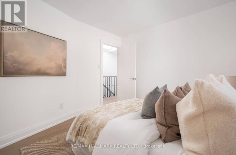 226 A Mortimer Avenue — photo 30 of 40