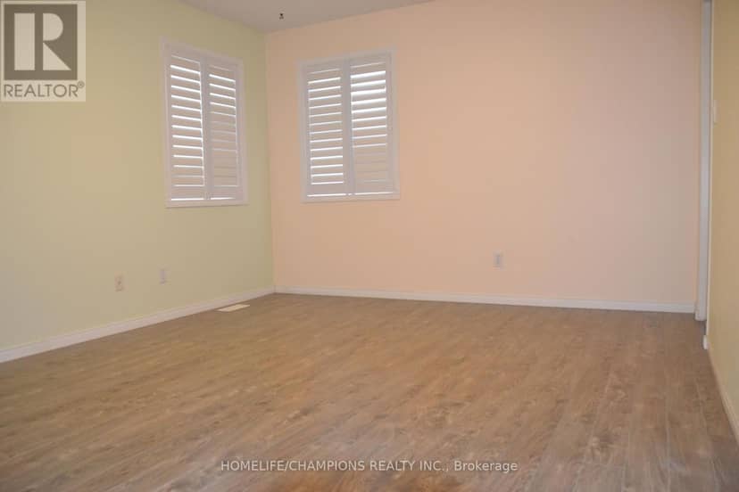 132 Henhoeffer Crescent — photo 14 of 33