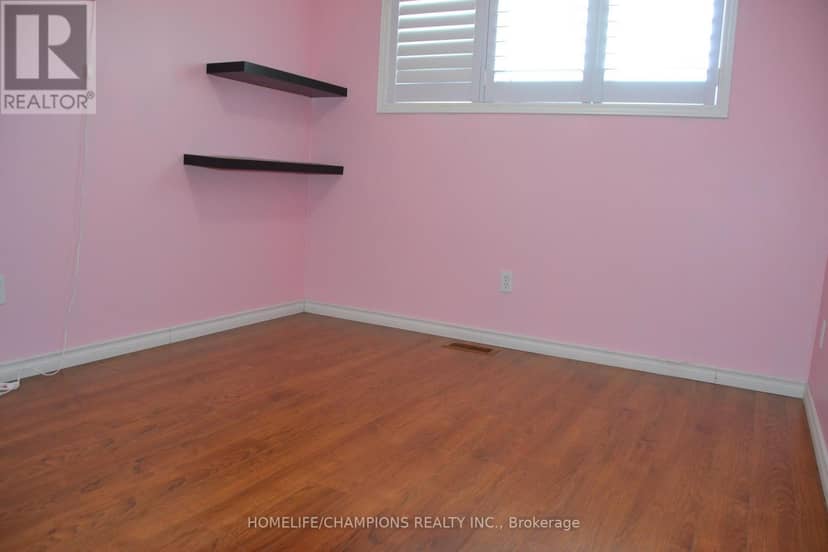 132 Henhoeffer Crescent — photo 20 of 33