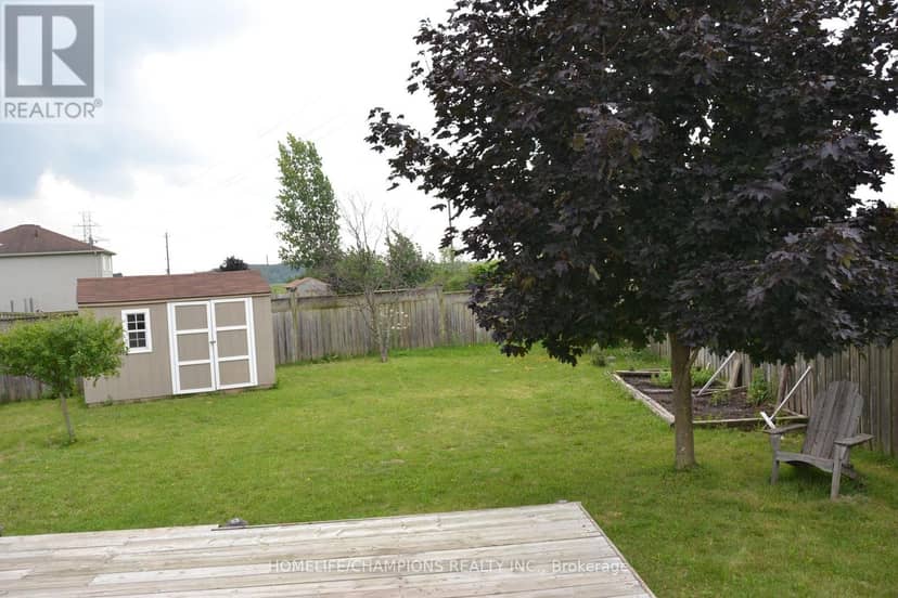 132 Henhoeffer Crescent — photo 30 of 33