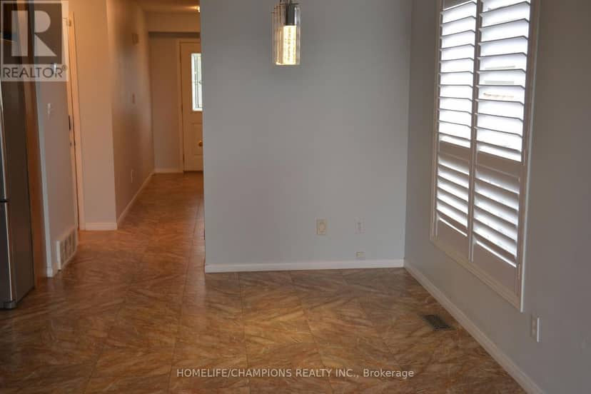 132 Henhoeffer Crescent — photo 4 of 33
