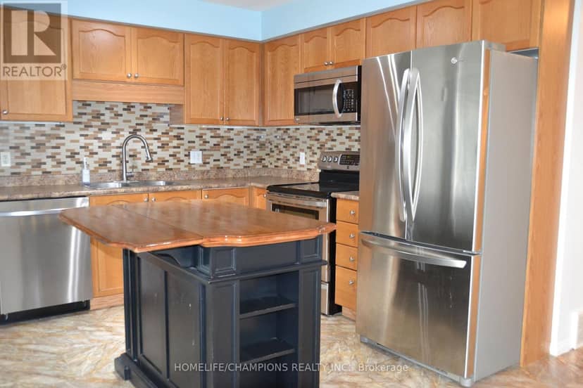 132 Henhoeffer Crescent — photo 7 of 33