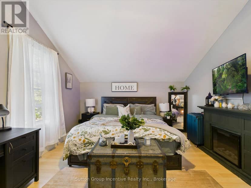 57 Woodward Street — photo 17 of 37