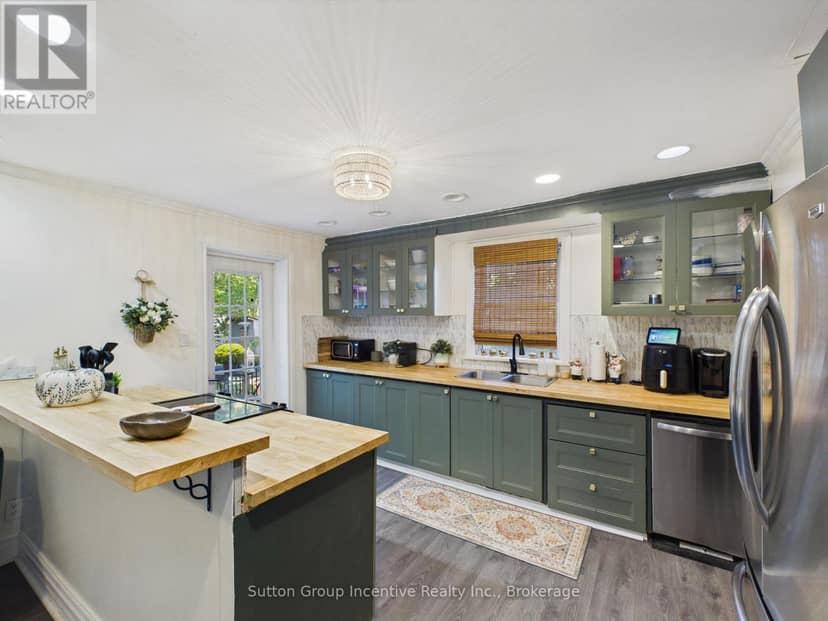 57 Woodward Street — photo 9 of 37