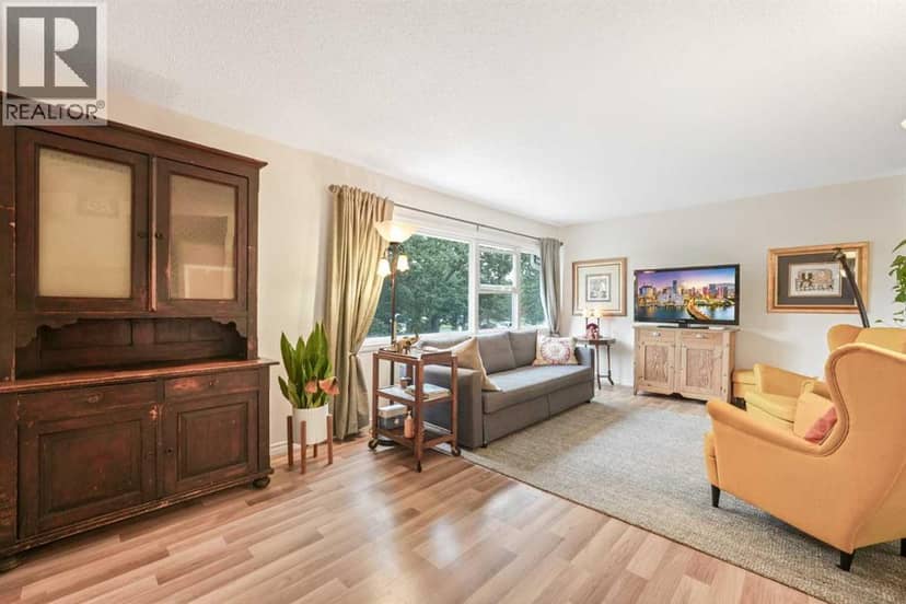 70 Brae Glen Lane SW — photo 17 of 40