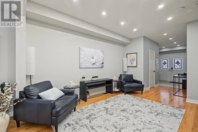 15 Clarinet Lane — photo 2 of 22
