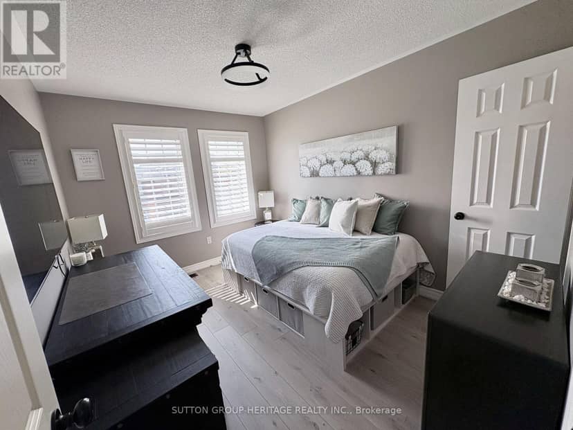 15 Clarinet Lane — photo 10 of 22