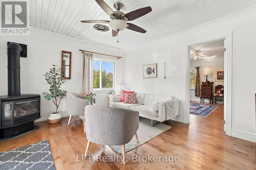 3857 County 8 Road, Prince Edward County, photo 8