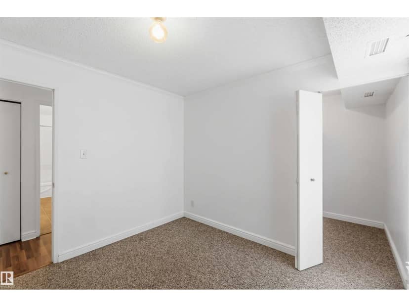 #2 2703 79 ST NW NW — photo 20 of 32
