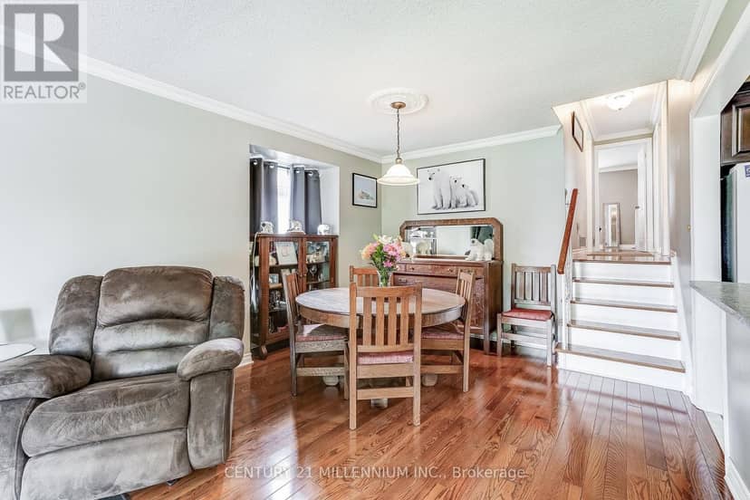 72 Glebe Crescent — photo 11 of 40