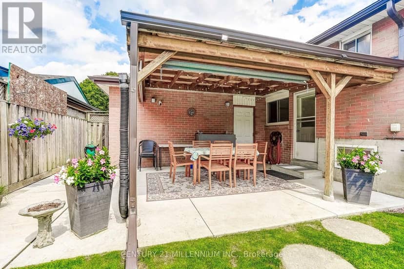 72 Glebe Crescent — photo 35 of 40