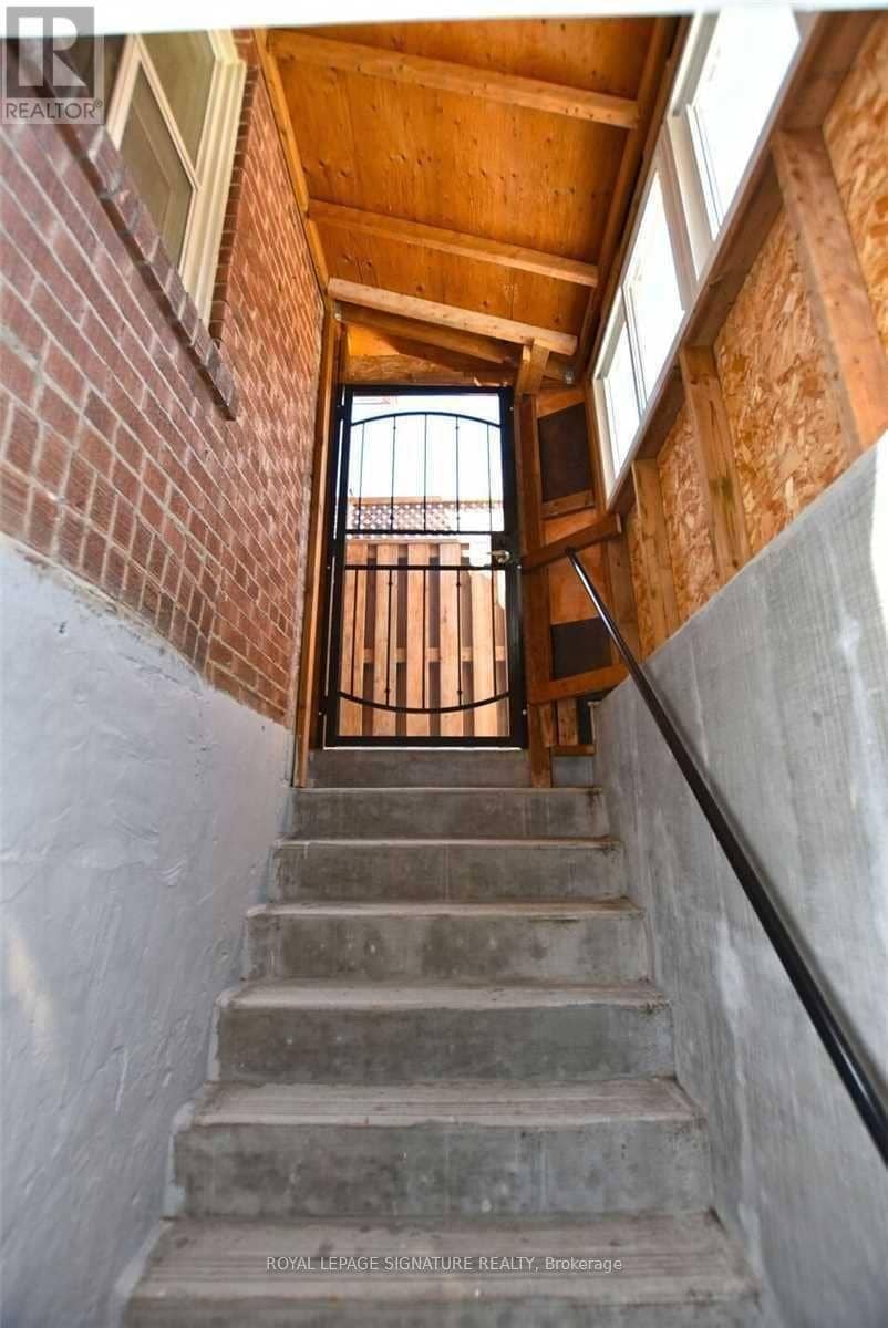 103 Richardson Avenue — photo 23 of 39