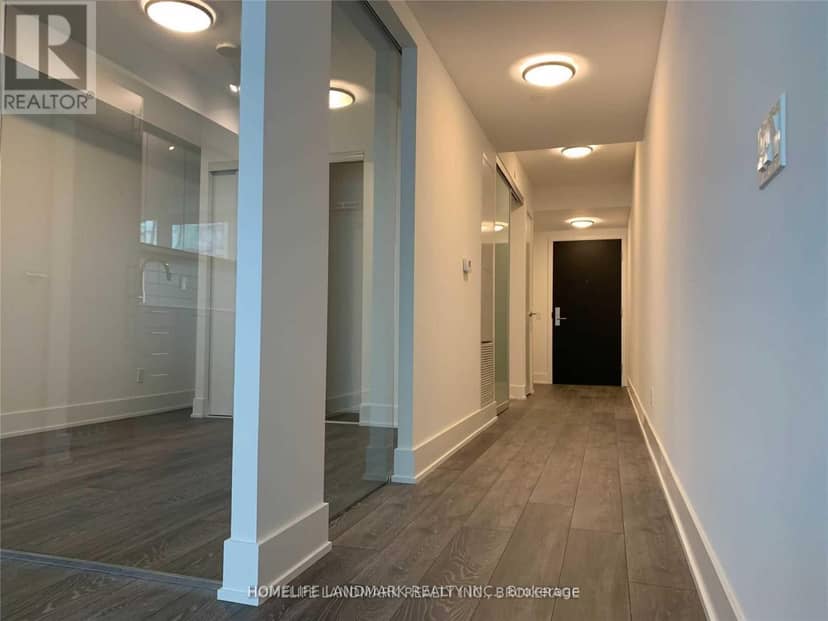 618 - 403 Church Street — photo 5 of 9