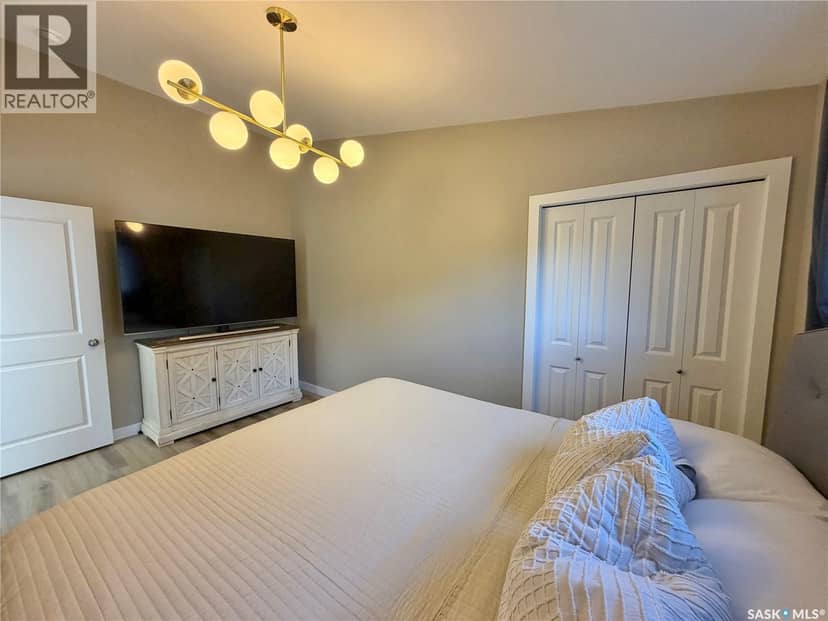 1119 Birchwood AVENUE — photo 27 of 40
