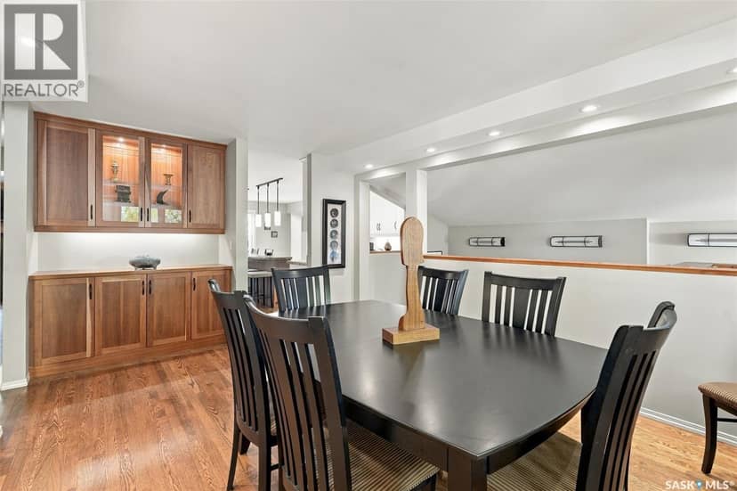 567 Adilman DRIVE — photo 9 of 40