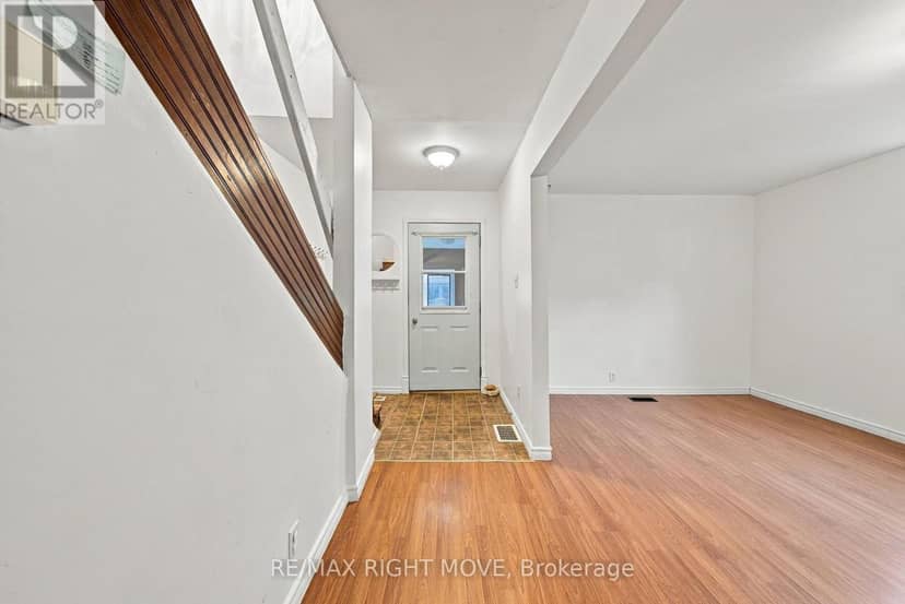 173 Barrie Road — photo 7 of 34