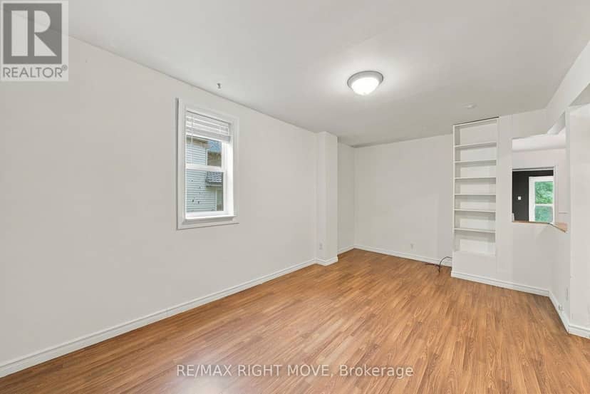 173 Barrie Road — photo 9 of 34
