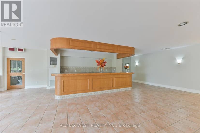 319 - 7373 Martin Grove Road, Vaughan, photo 7