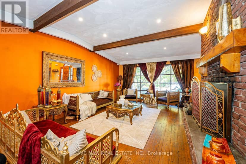 1215 Martins Boulevard — photo 17 of 40
