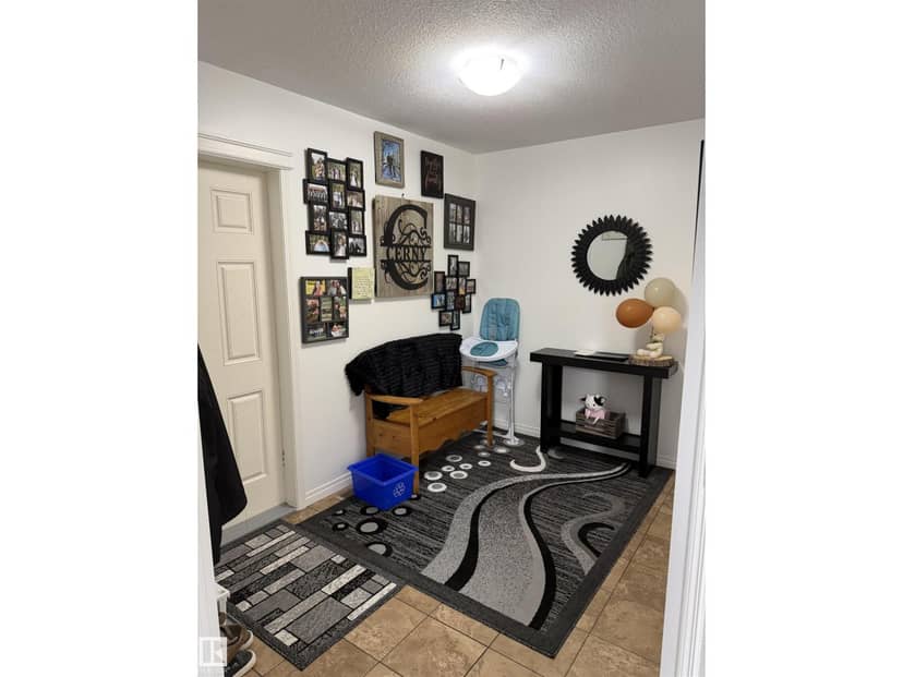 19 Halladay BV — photo 17 of 36