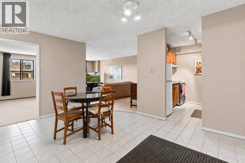 704, 718 12 Avenue SW, Calgary