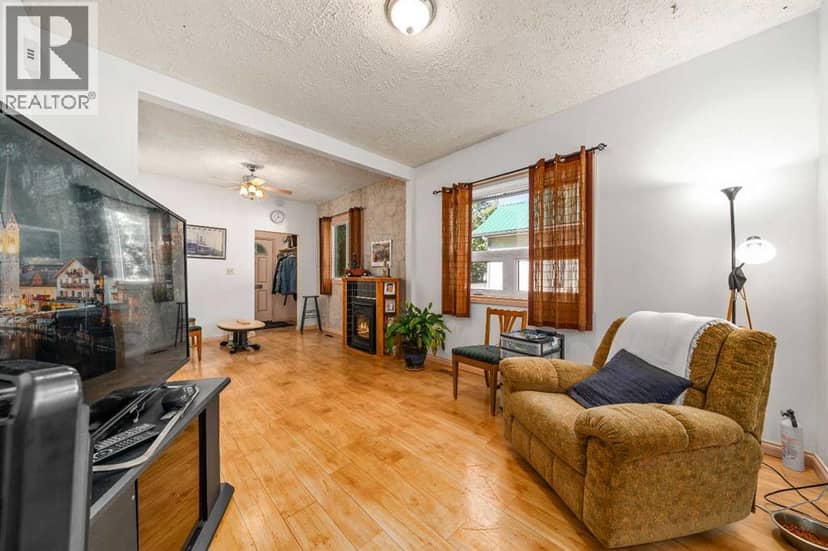 511B Maple Avenue SE — photo 10 of 30