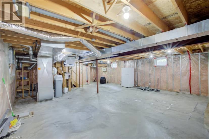 553 WATERTON Drive — photo 34 of 40