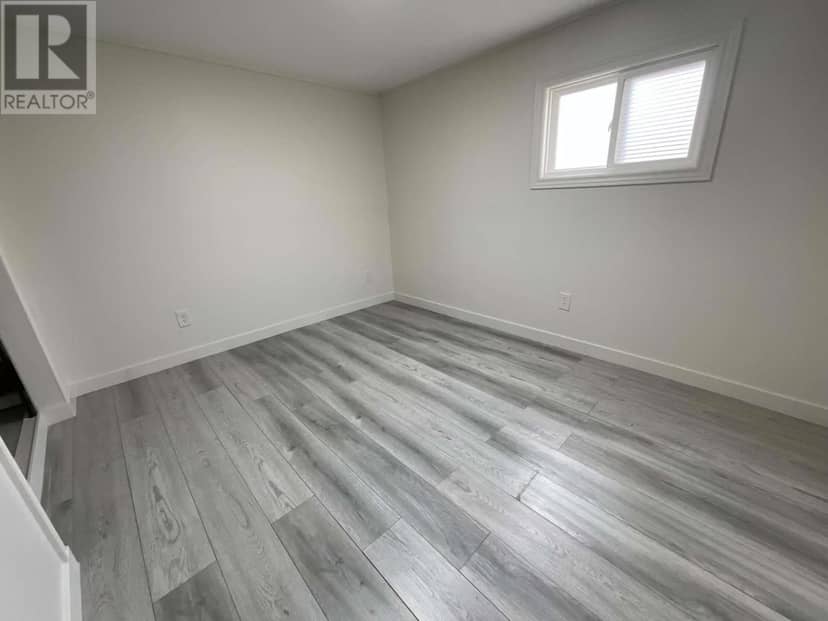 38 Linkletter Estate — photo 13 of 15