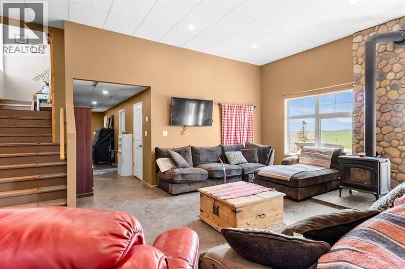 31170 Range Road 42 Range — photo 25 of 40