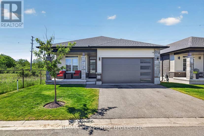 21 - 10 McPherson Court, Central Elgin, photo 3