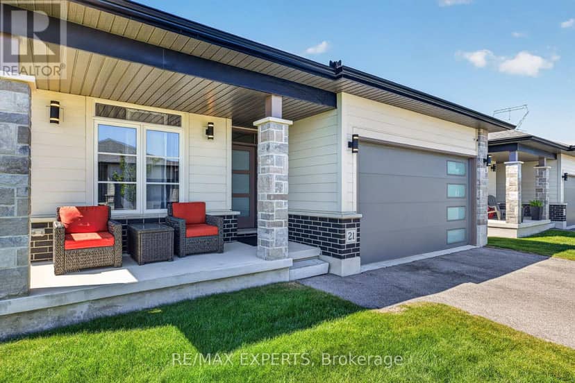 21 - 10 McPherson Court, Central Elgin, photo 5