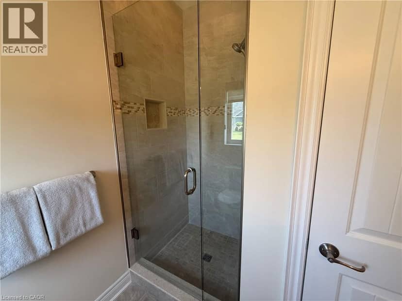 63 REGATTA Drive — photo 11 of 40