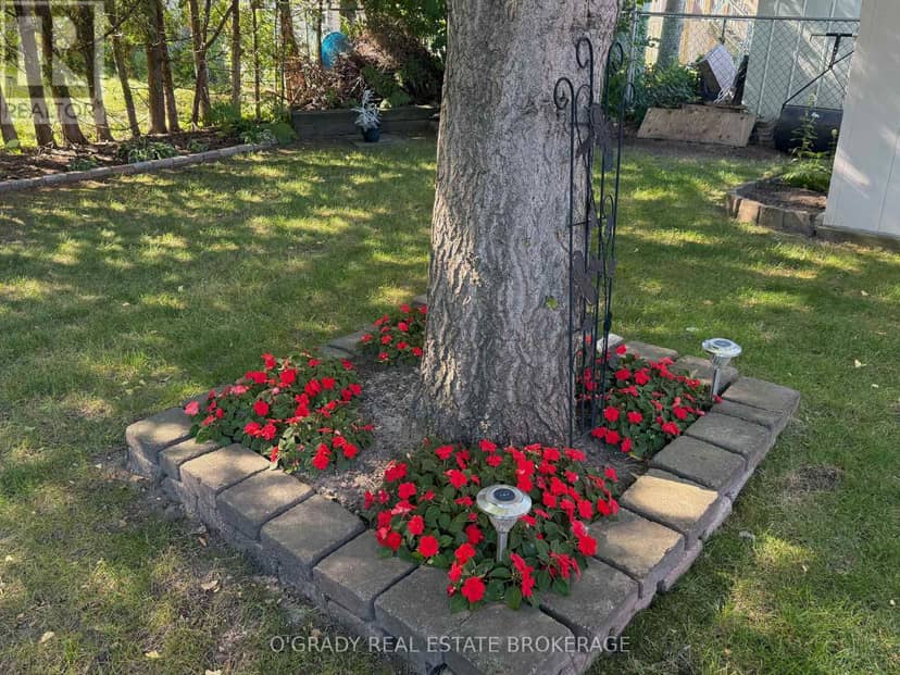 1442 Windsor Drive — photo 27 of 28