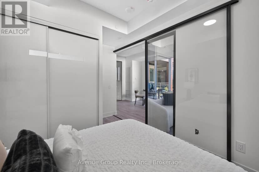 501 - 1285 Queen Street E — photo 13 of 34