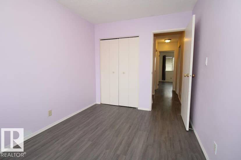 11393 22 AV NW — photo 27 of 31