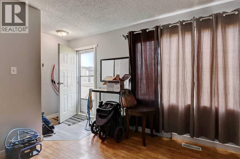 9809 98 Avenue, Sexsmith, photo 4