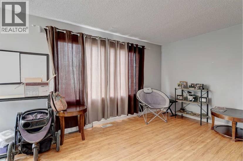 9809 98 Avenue, Sexsmith, photo 3