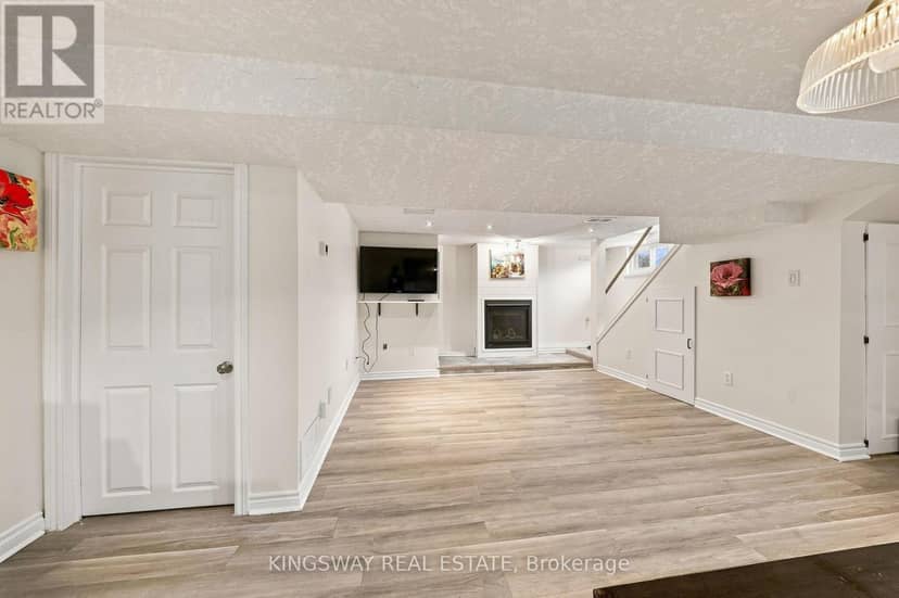 8096 Wellington Road 18 Road N — photo 34 of 40