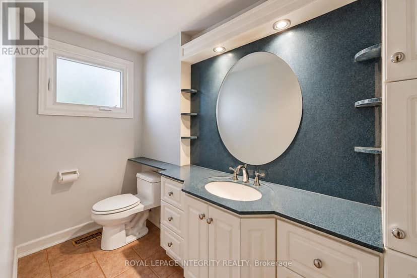 1861 Appleford Street — photo 9 of 20