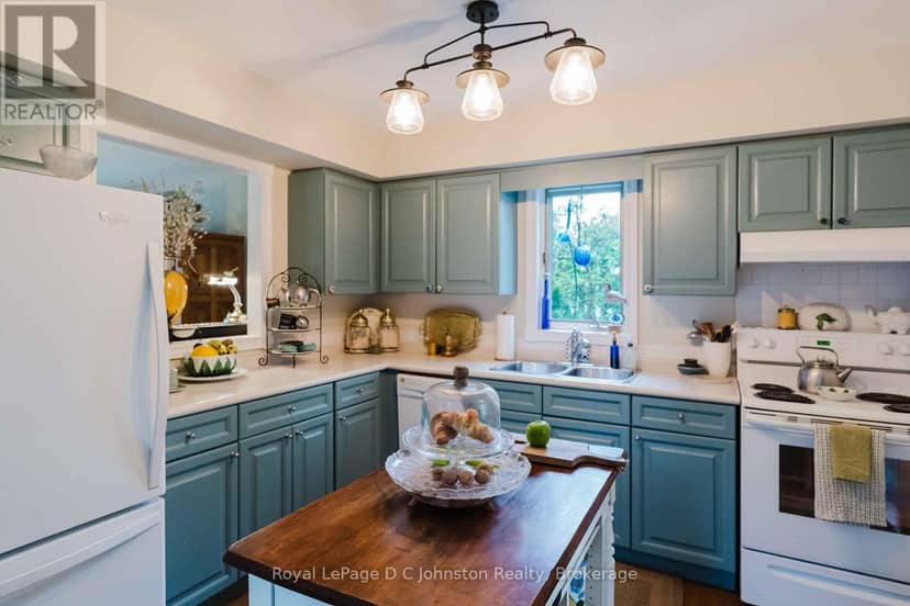 Unit 123 - 383 McNabb Street — photo 10 of 40