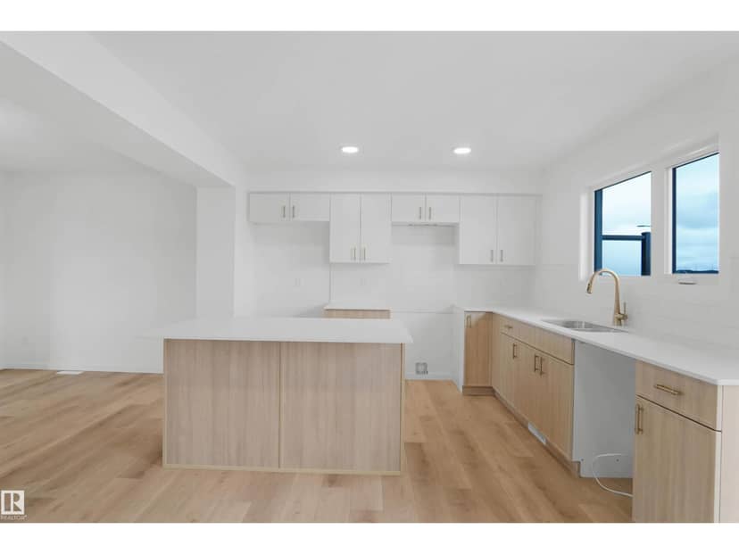 2718 Alces WY SW — photo 16 of 33