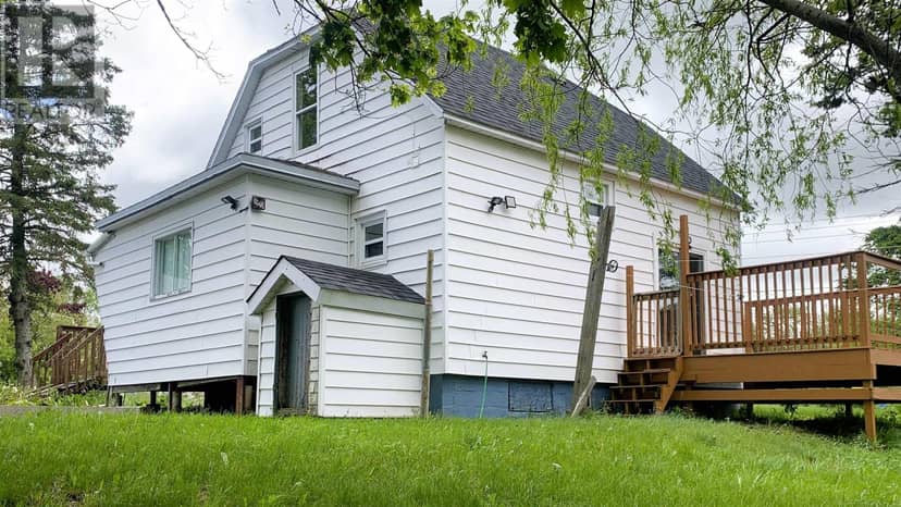 9 Clarke Street, Springhill, photo 3