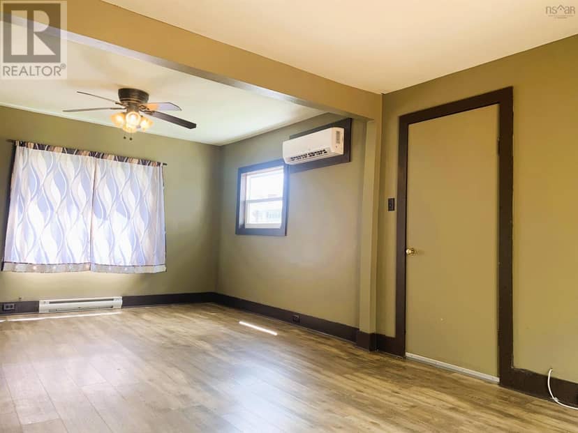 9 Clarke Street — photo 14 of 40