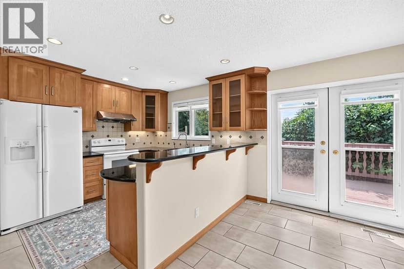 351 Cedarpark Drive SW — photo 10 of 40